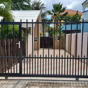 Hye Villa Willemstad